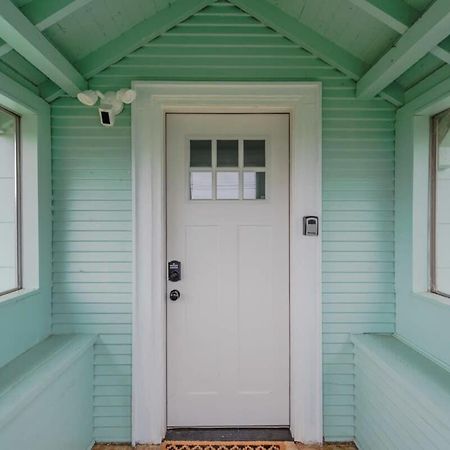 #Stayinmydistrict Coos Bay Cypress Cottage Bagian luar foto